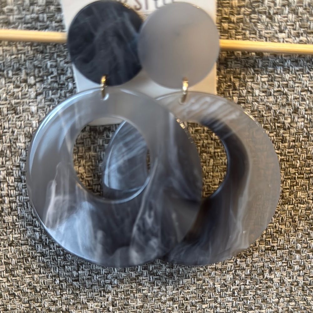 Gray Marble Statement Earrings-pierced
(New) - Picture 4 of 5
